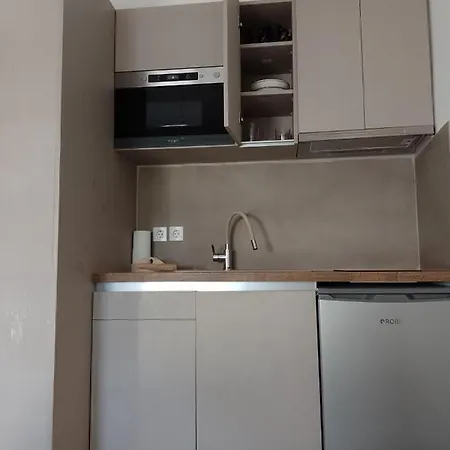 Apartamento ιόλη Flogita