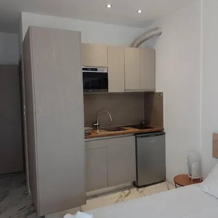Apartman ιόλη *