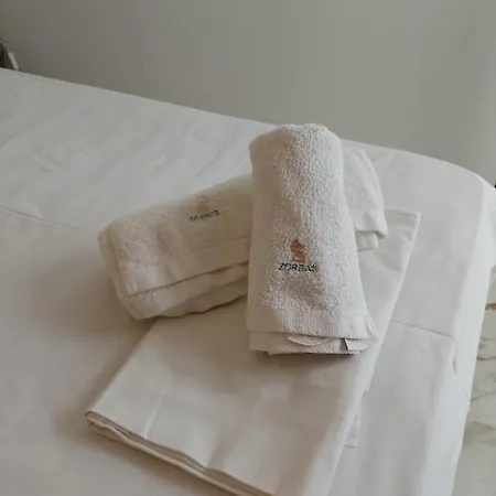 ιόλη Apartman
