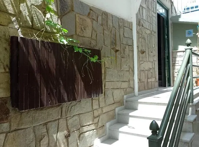 ιόλη Apartment *